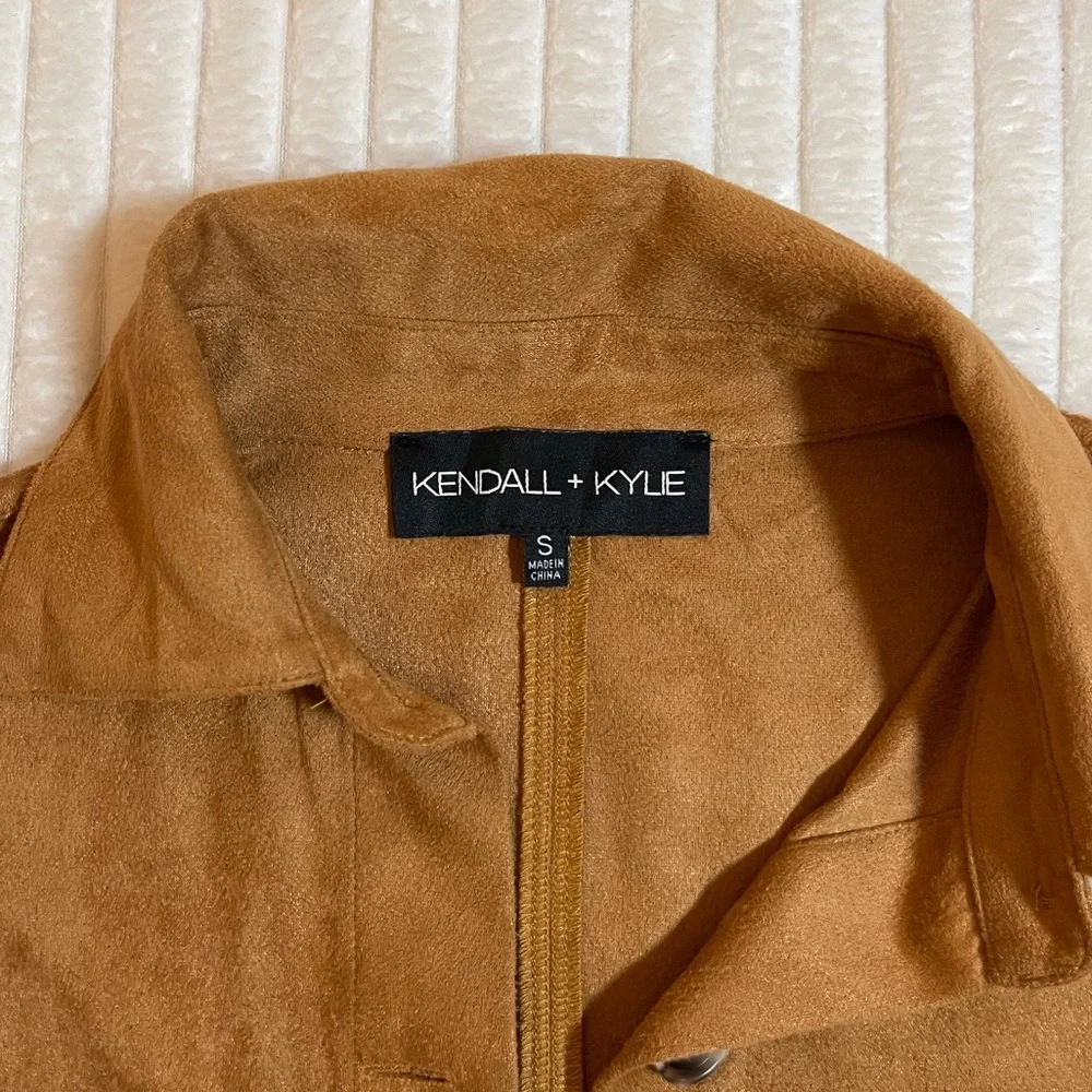 Kendall & Kylie | Tan Button-Up Jacket - Picture 3 of 10